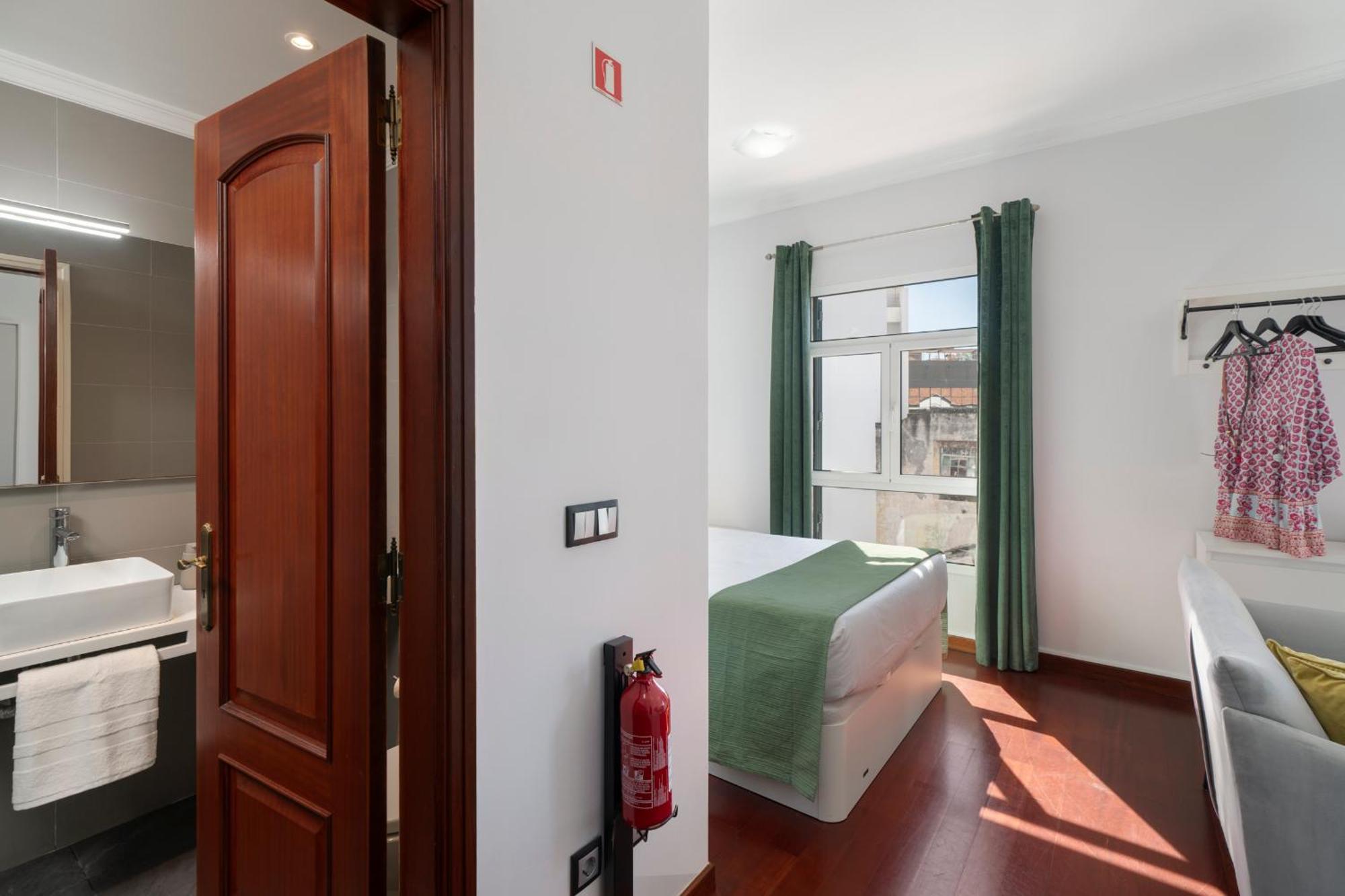 Apartamento Do Carmo By An Island Apart فونشال المظهر الخارجي الصورة